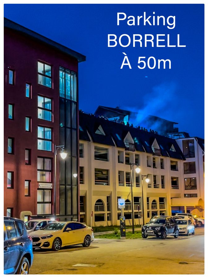 Parking Borrell